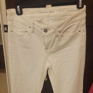 Calvin Klein Women's Cream Skinny Jeans